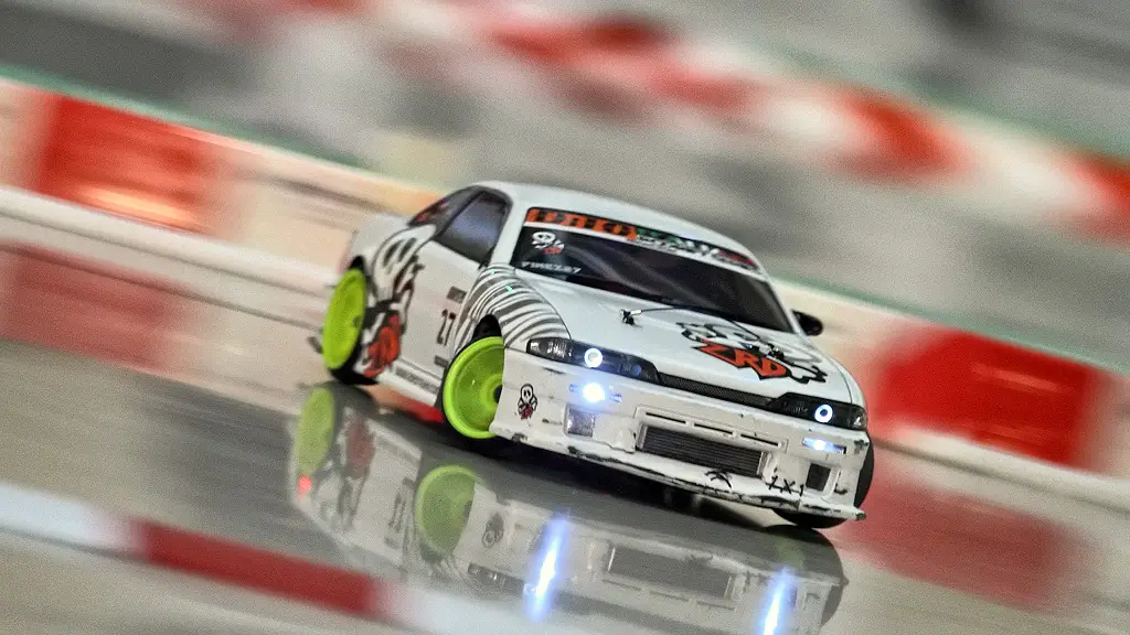 1-10-vs-1-12-vs-1-16-vs-1-18-scale-rc-drift-cars-speedworld-raceway